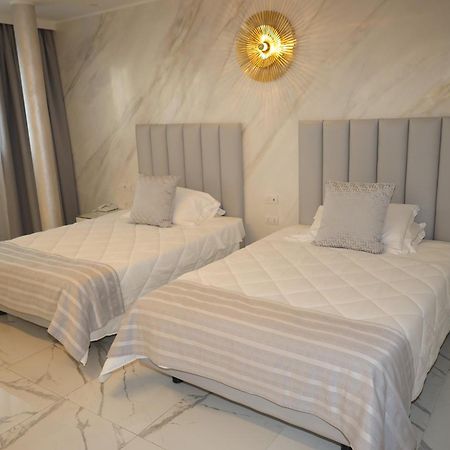 One Hotel & Restaurant Дальміне Екстер'єр фото